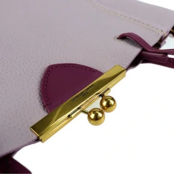 New With Defects MARC JACOBS THE KISS LOCK MINI TOTE Dusty Lilac Multi - Picture 2 of 7